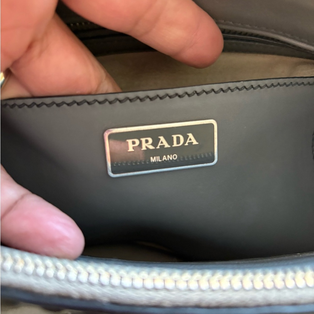 AUTHENTIC PRADA GALLERIA Grey Leather Bag with leather out-stiching detailing - Picture 8 of 16